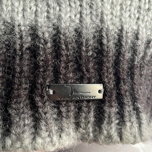 Knit beanie hat - Picture 6 of 7